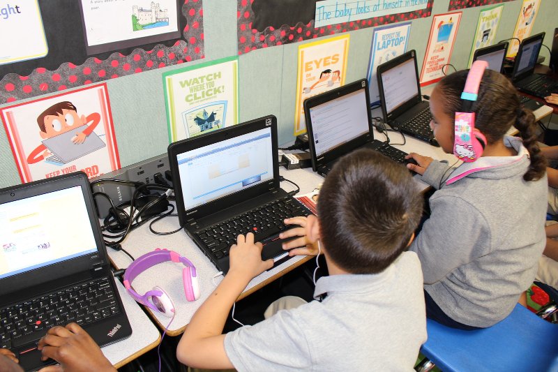 A Dozen Reasons to Participate in Digital Learning Day